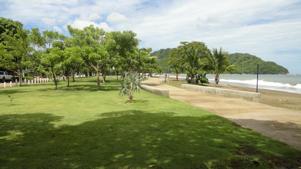 Colono Beach 3*