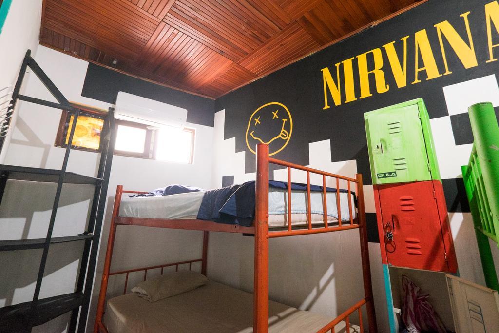 Pura Vida Hostel *