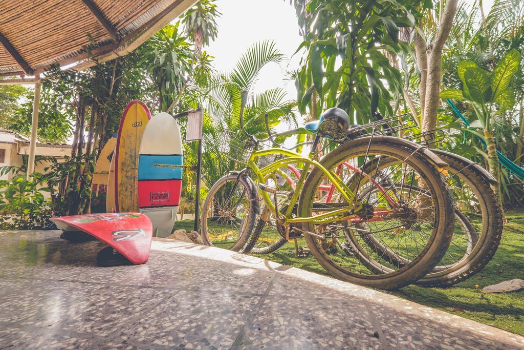 Pura Vida Hostel Tamarindo