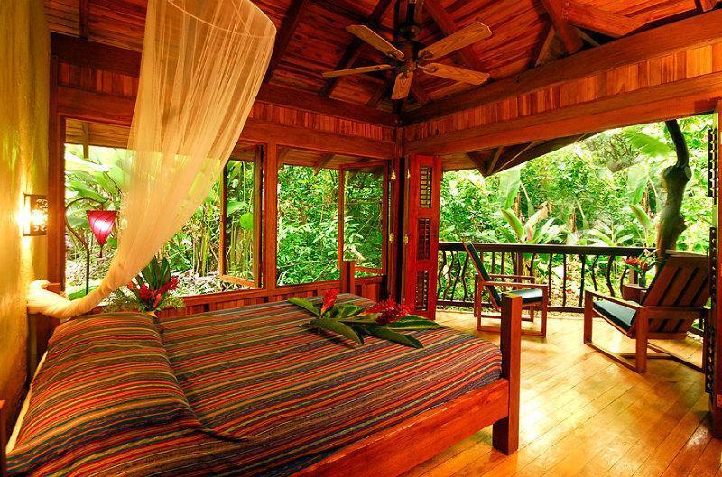 Playa Nicuesa Rainforest Eco Sanctuary * Golfito