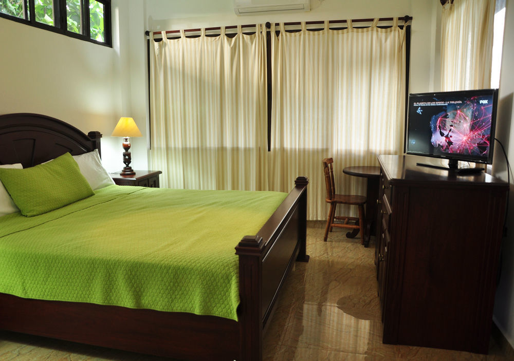 Paradise Hot Springs Thermal Hotel La Fortuna