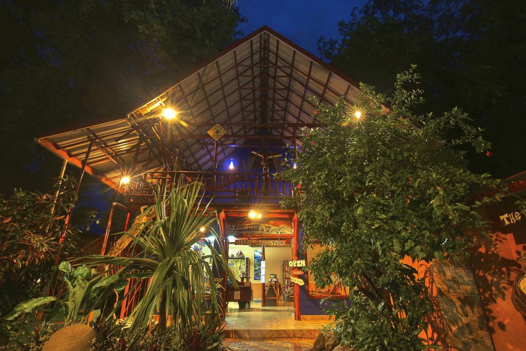 Lodge Tico Adventure *