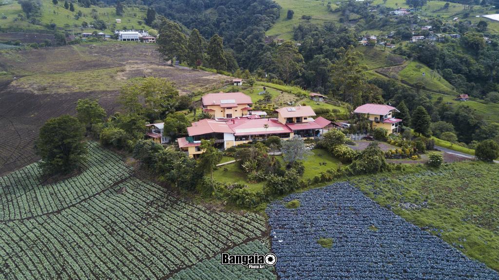 Guayabo 3* Santa Cruz (Cartago)