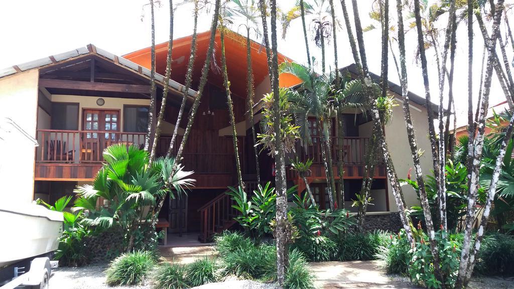 Hotel Perla Negra Beach Front