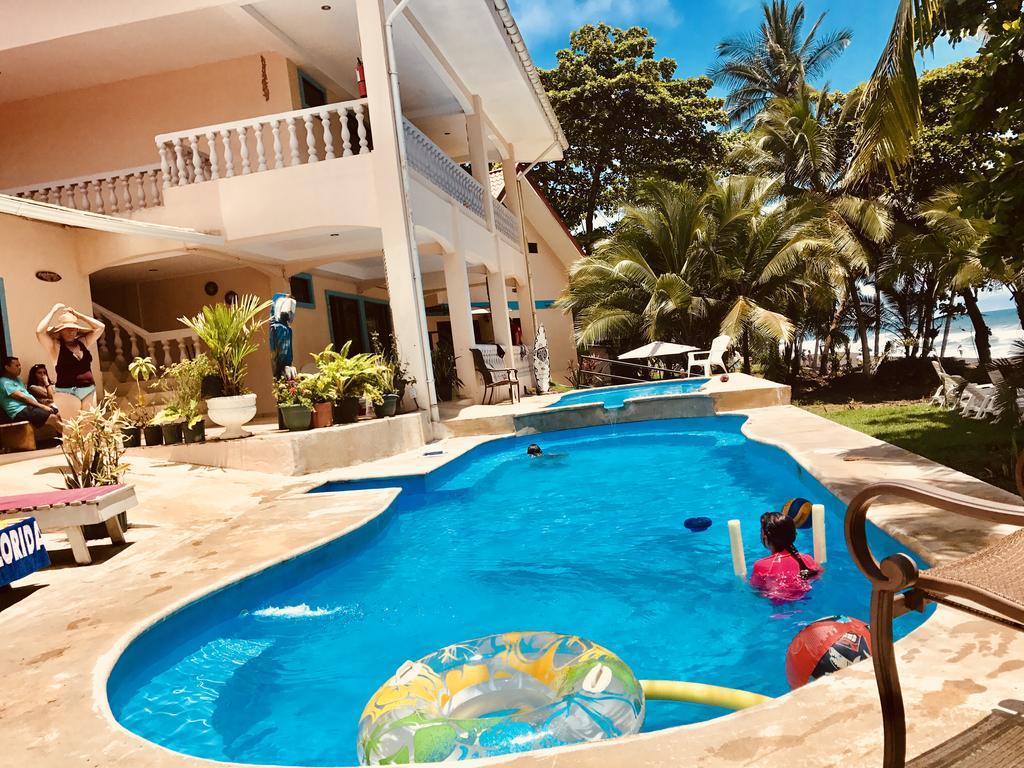 Beachfront Vista Hermosa Hotel *