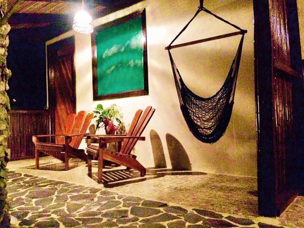 Atlantida Lodge *