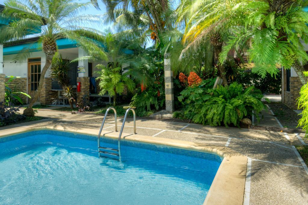Izus Place Inn Jaco