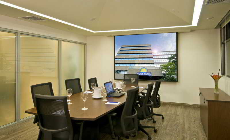 Hotel Tryp By Wyndham Sabana 4*