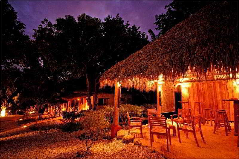 Esencia And Hotel Playa Santa Teresa (Puntarenas)