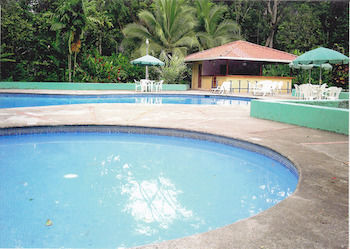 Pizote Lodge *