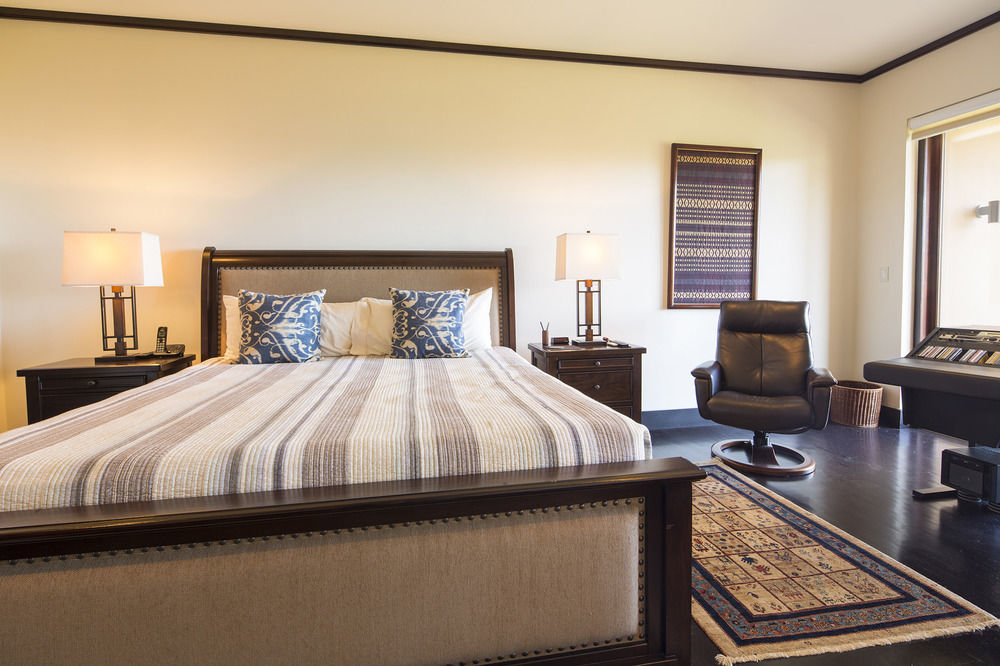 Papagayo Luxury Hotel