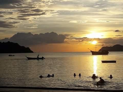 Playas Del * Coco