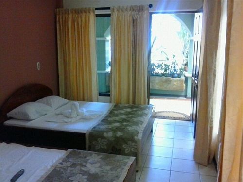Hostel Tamarindo Hostel Resort *