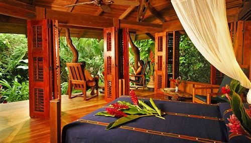 Playa Nicuesa Rainforest Eco Sanctuary *