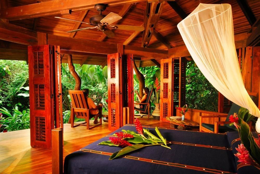 Playa Nicuesa Rainforest Eco Sanctuary * Golfito