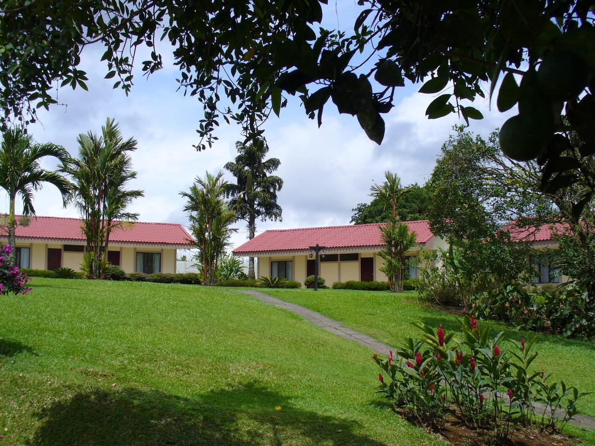 Termales Del Bosque & Hot Springs La Marina