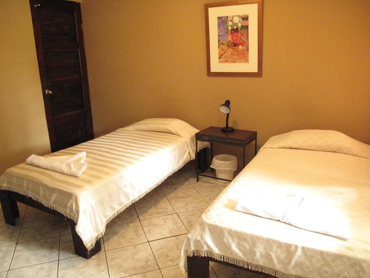 Carara Hotel
