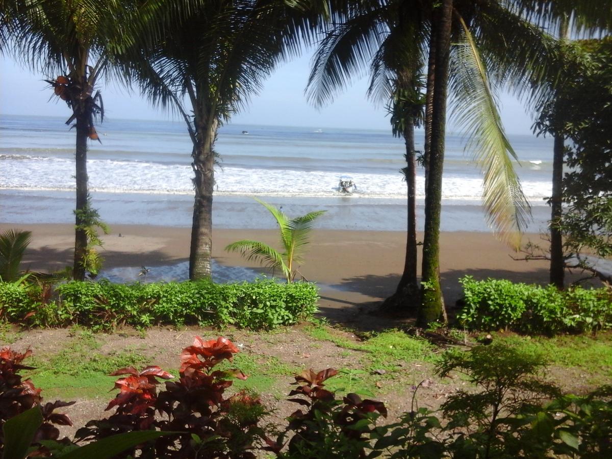 Las Brisas Tours Y Cabinas Guest house *