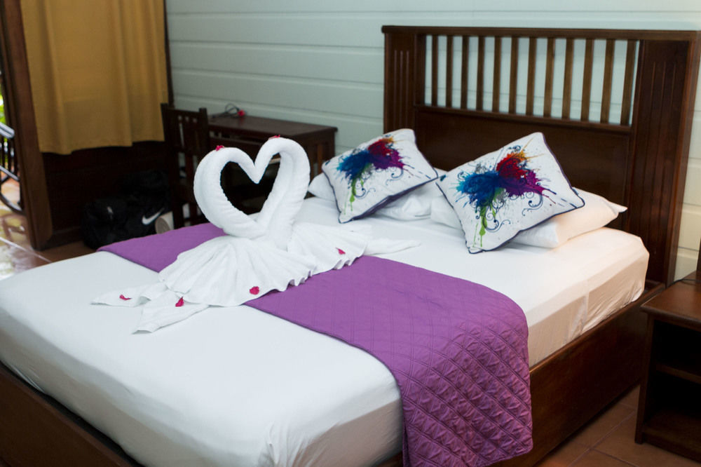 Aninga Lodge *
