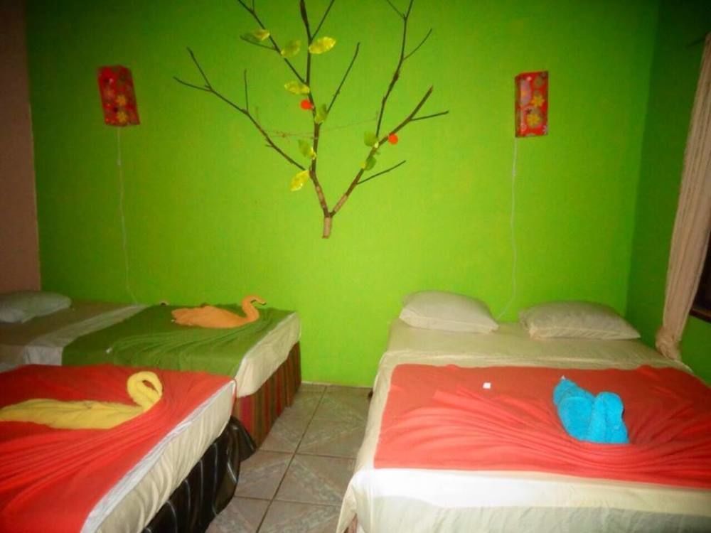 Cabinas Natural Hostel
