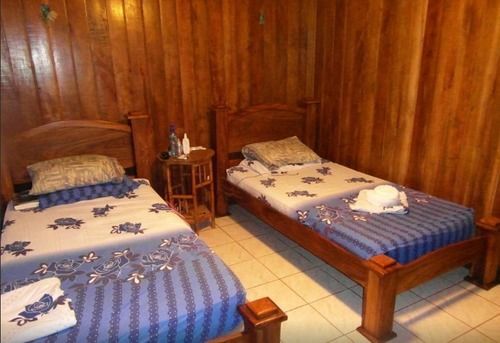 Miss Junies Hotel