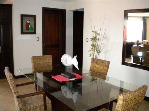 Aparthotel Monaco 3*