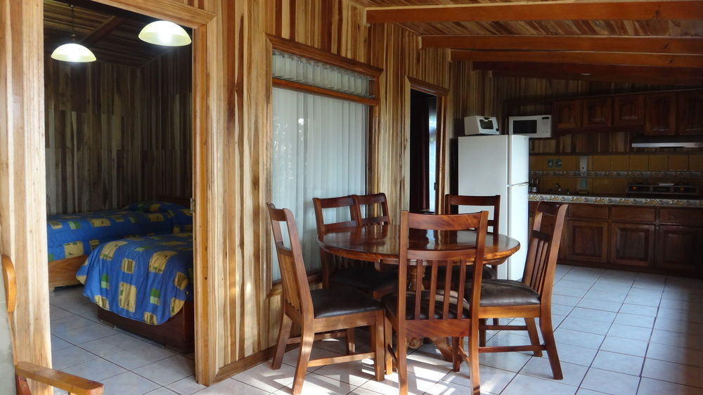 Pinos & Reserve Lodge