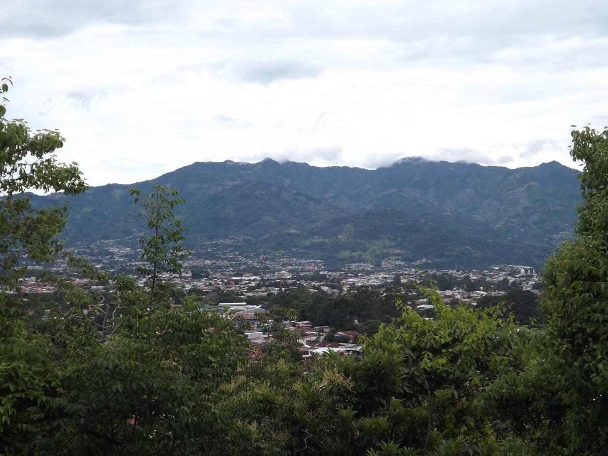 Homestay Casa Marlui-san Jose *