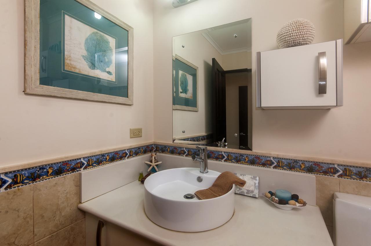 Apartment The Palms 402 By Dream Makers *