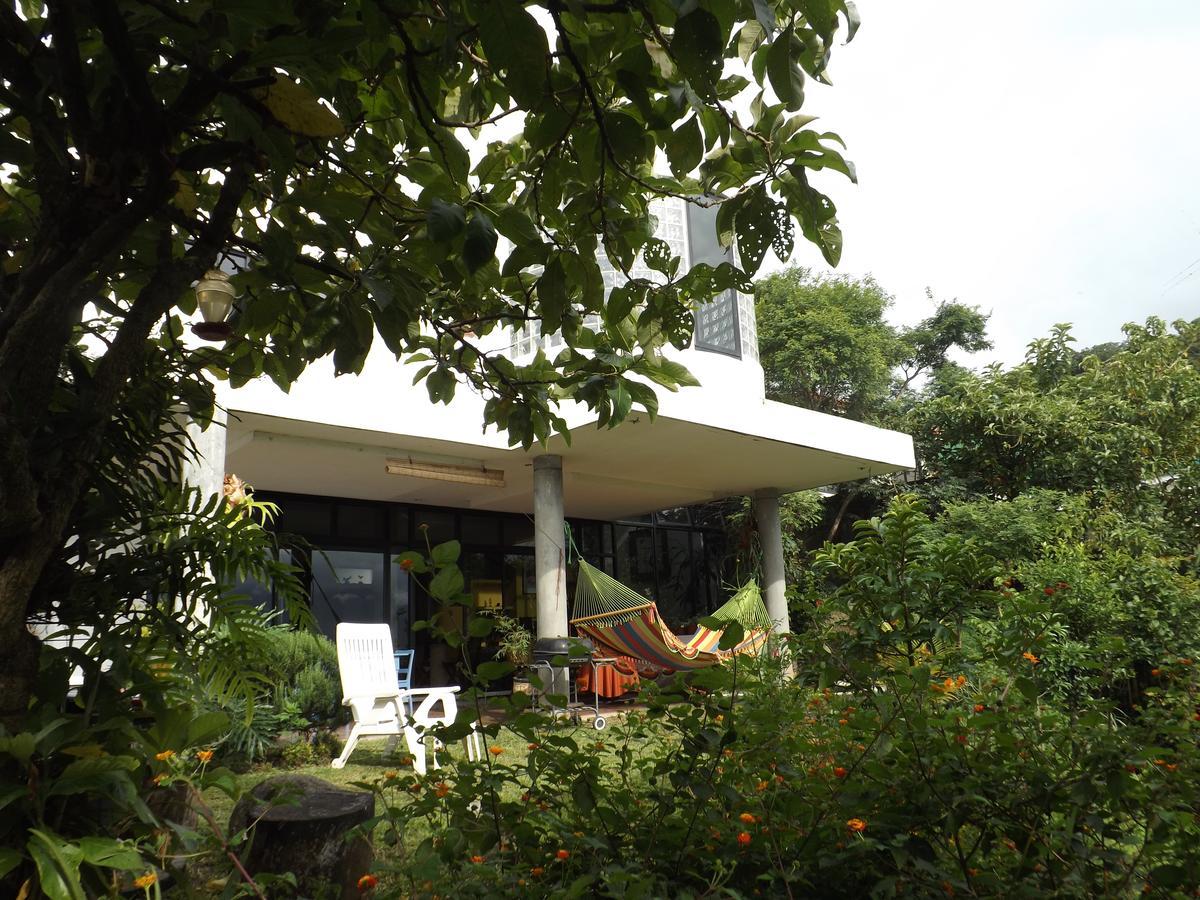 Casa Marlui-san Jose Homestay Curridabat