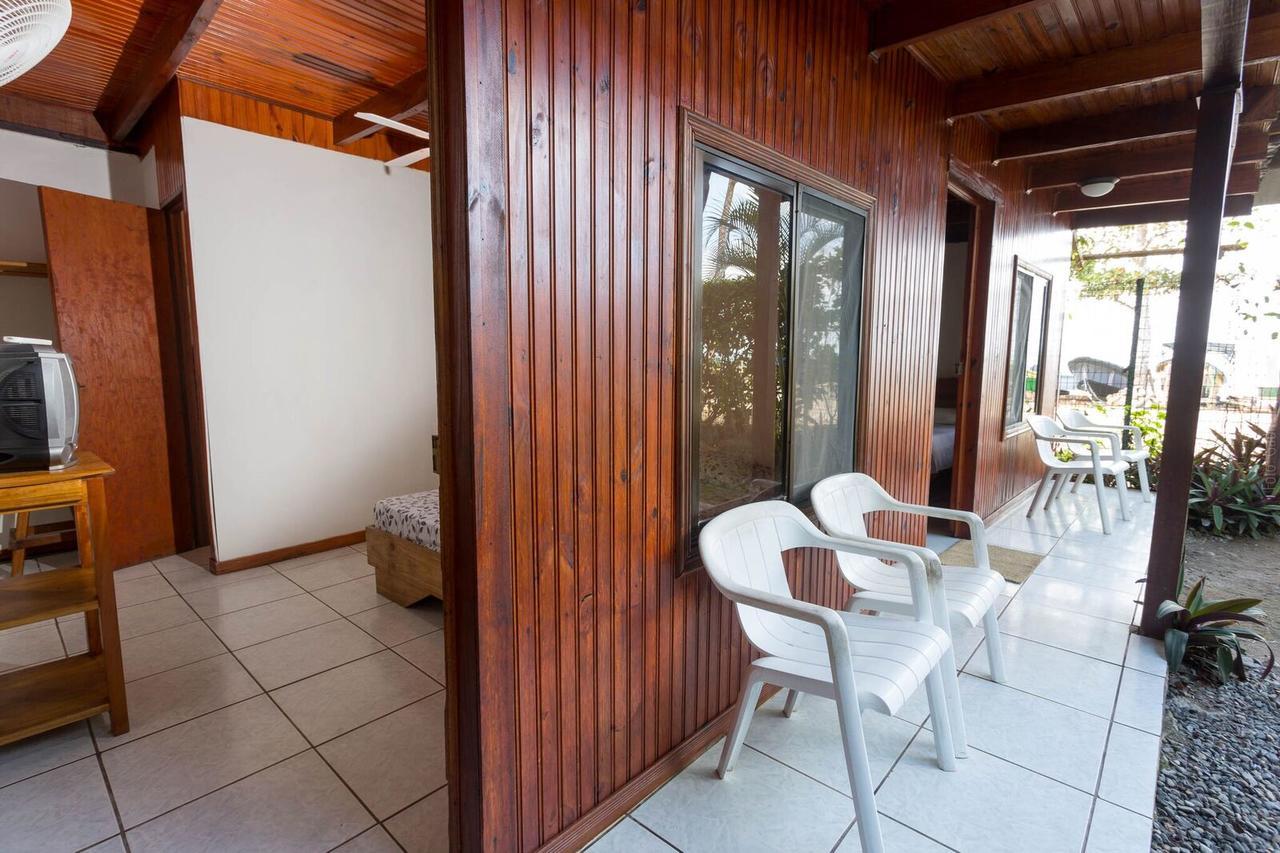Cabinas Arrecife Hotel 2*