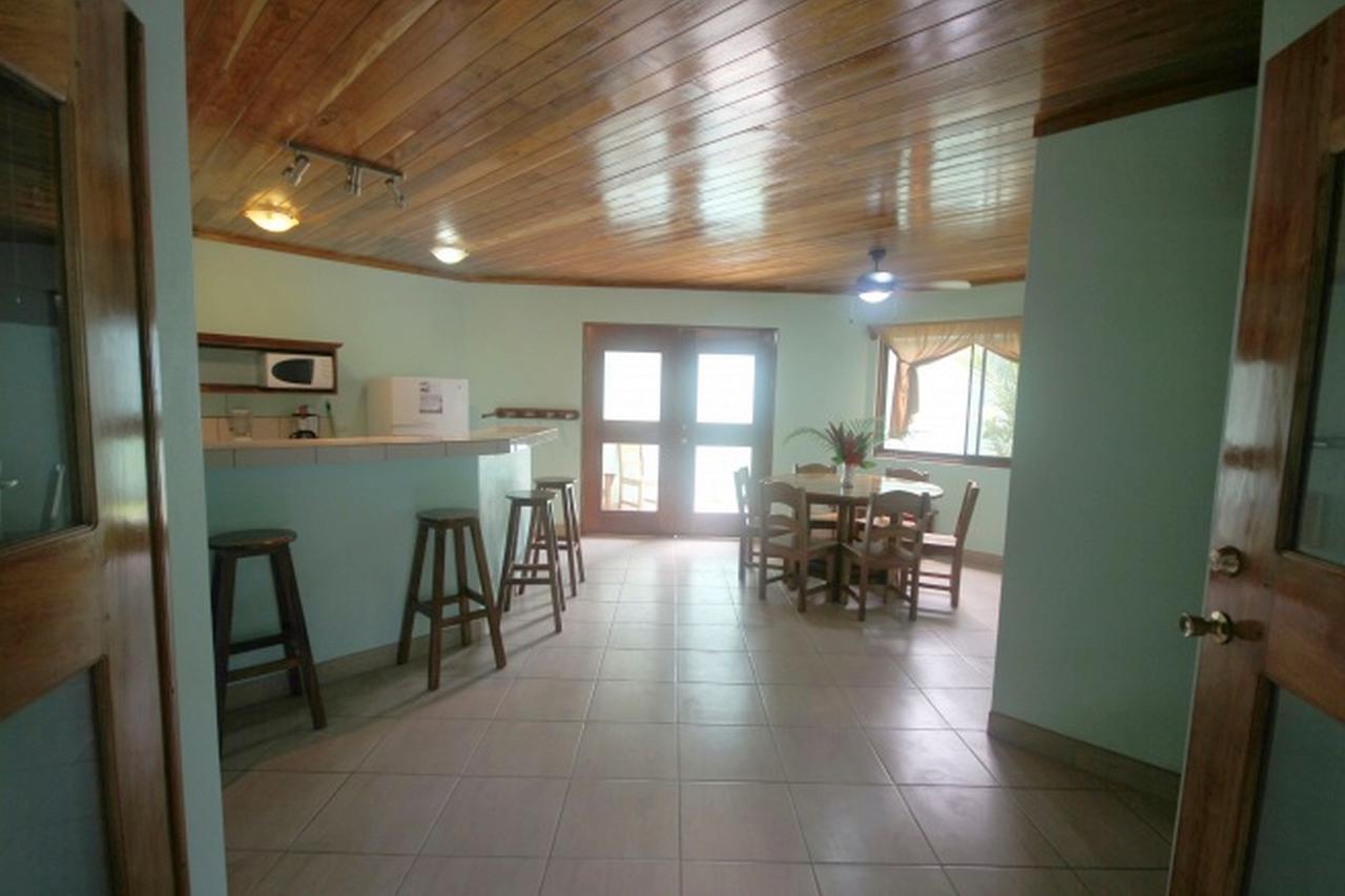 Paradise Lodge