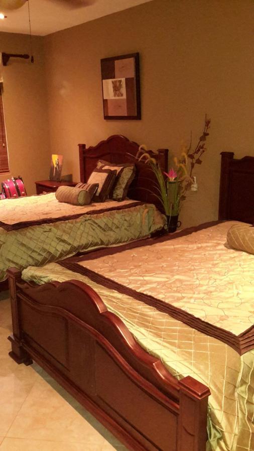 Tres Regalos Condominium Beach Club