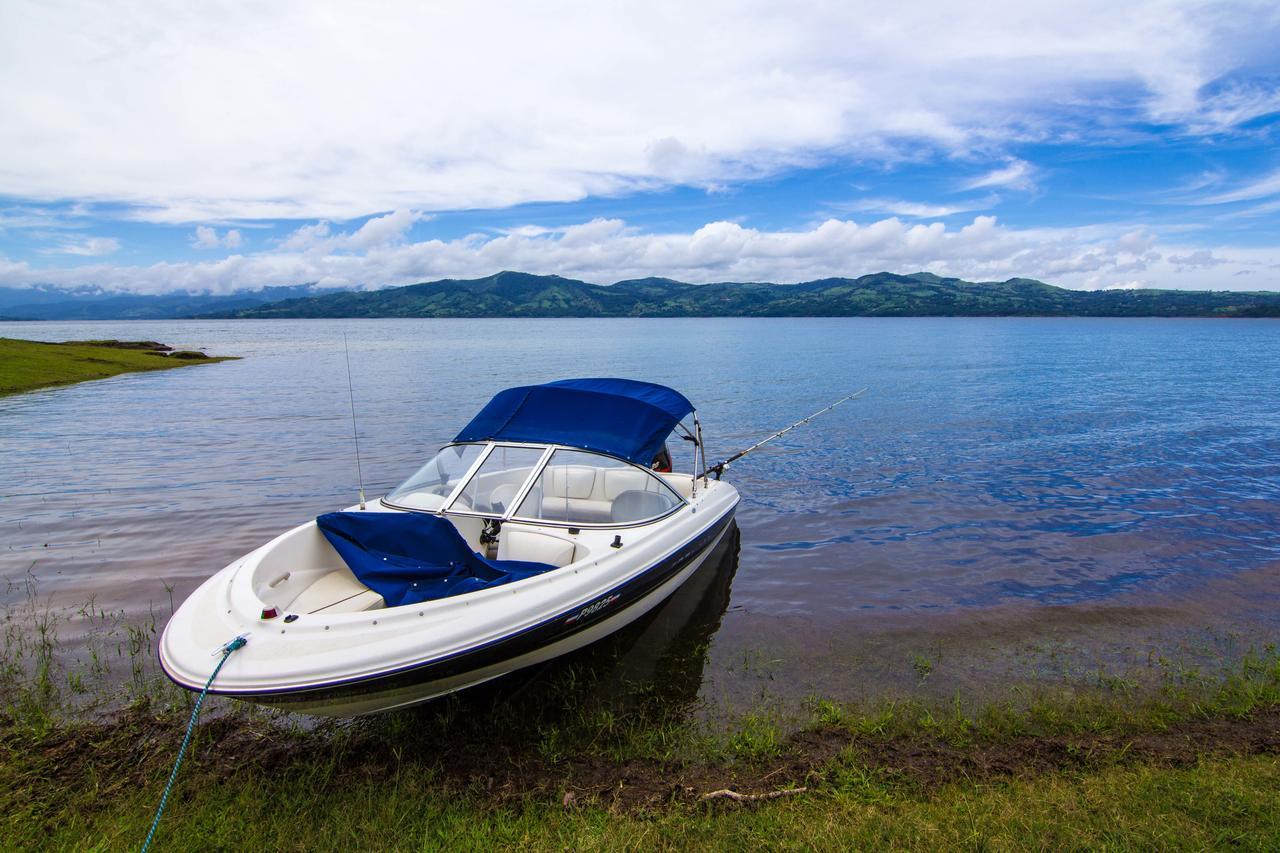 Hotel Arenal Volcano Lake