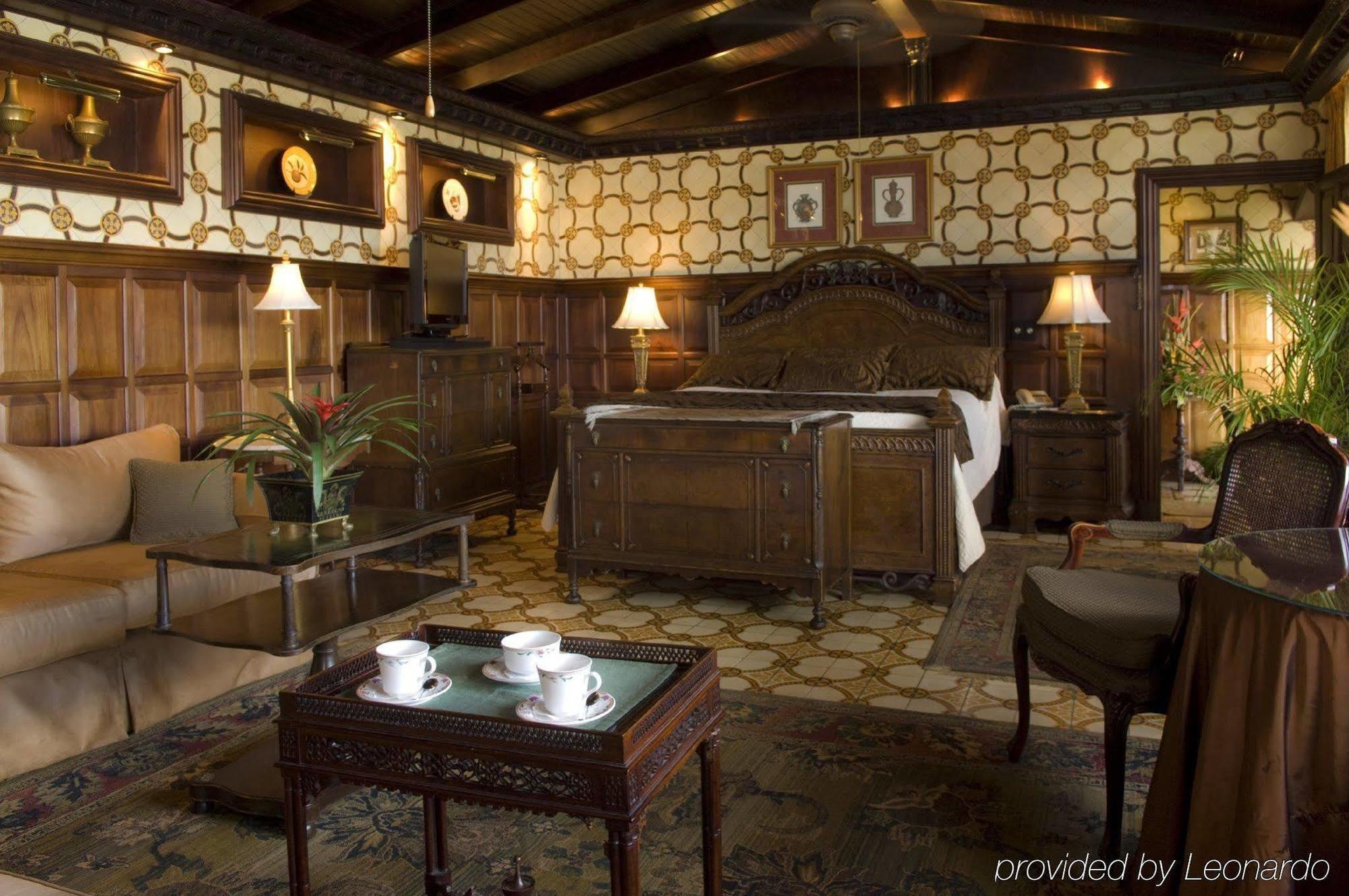 Hotel Grano De Oro 4*