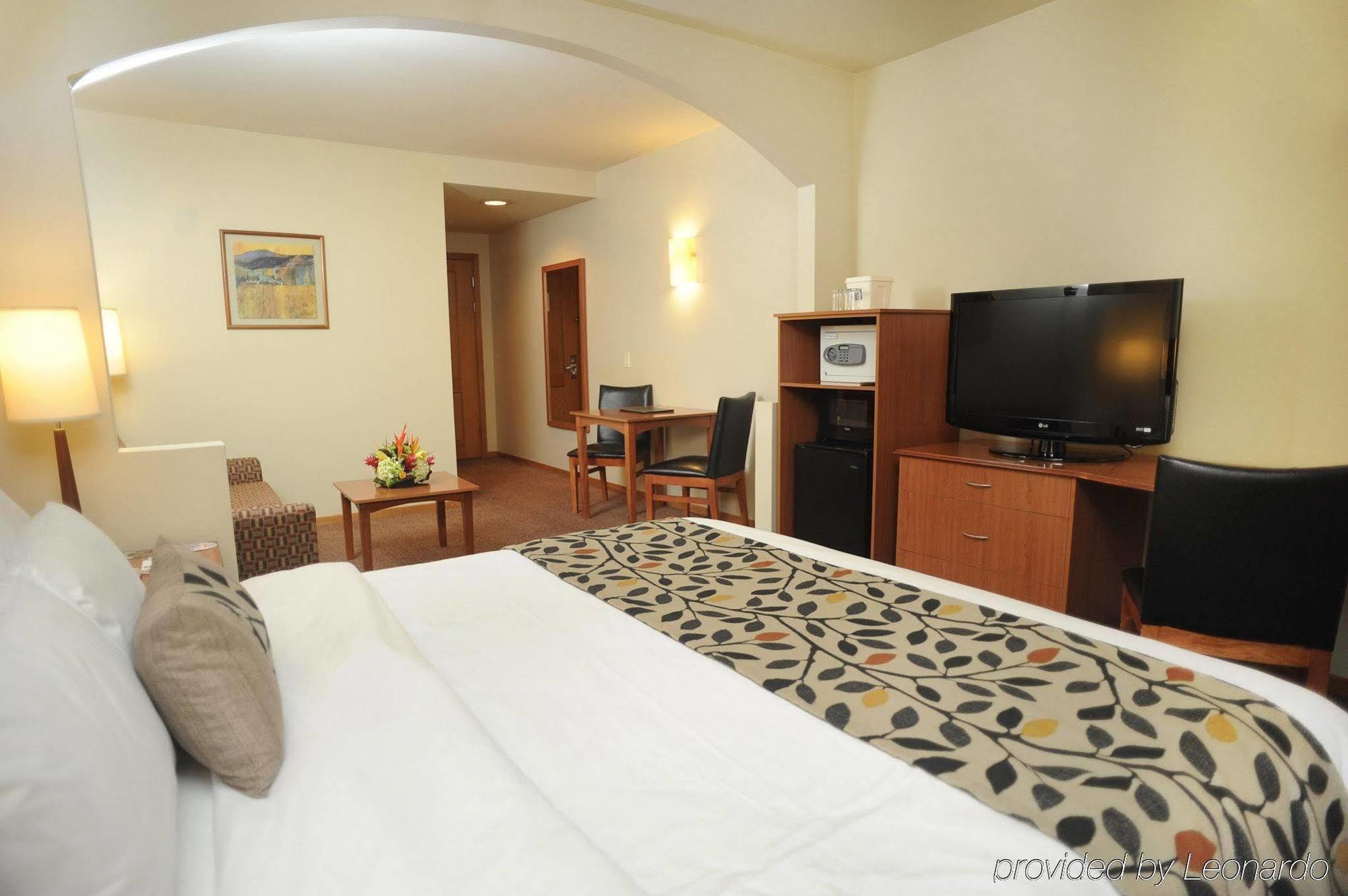 Inn Sleep Paseo Las Damas