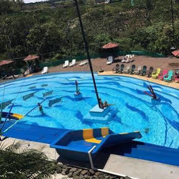 Hotel Monte Campana Heredia Birri