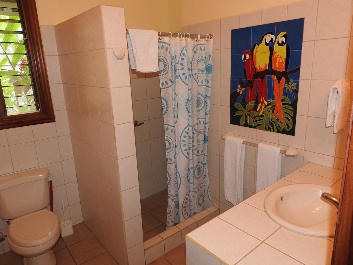Playa Negra Lodge *