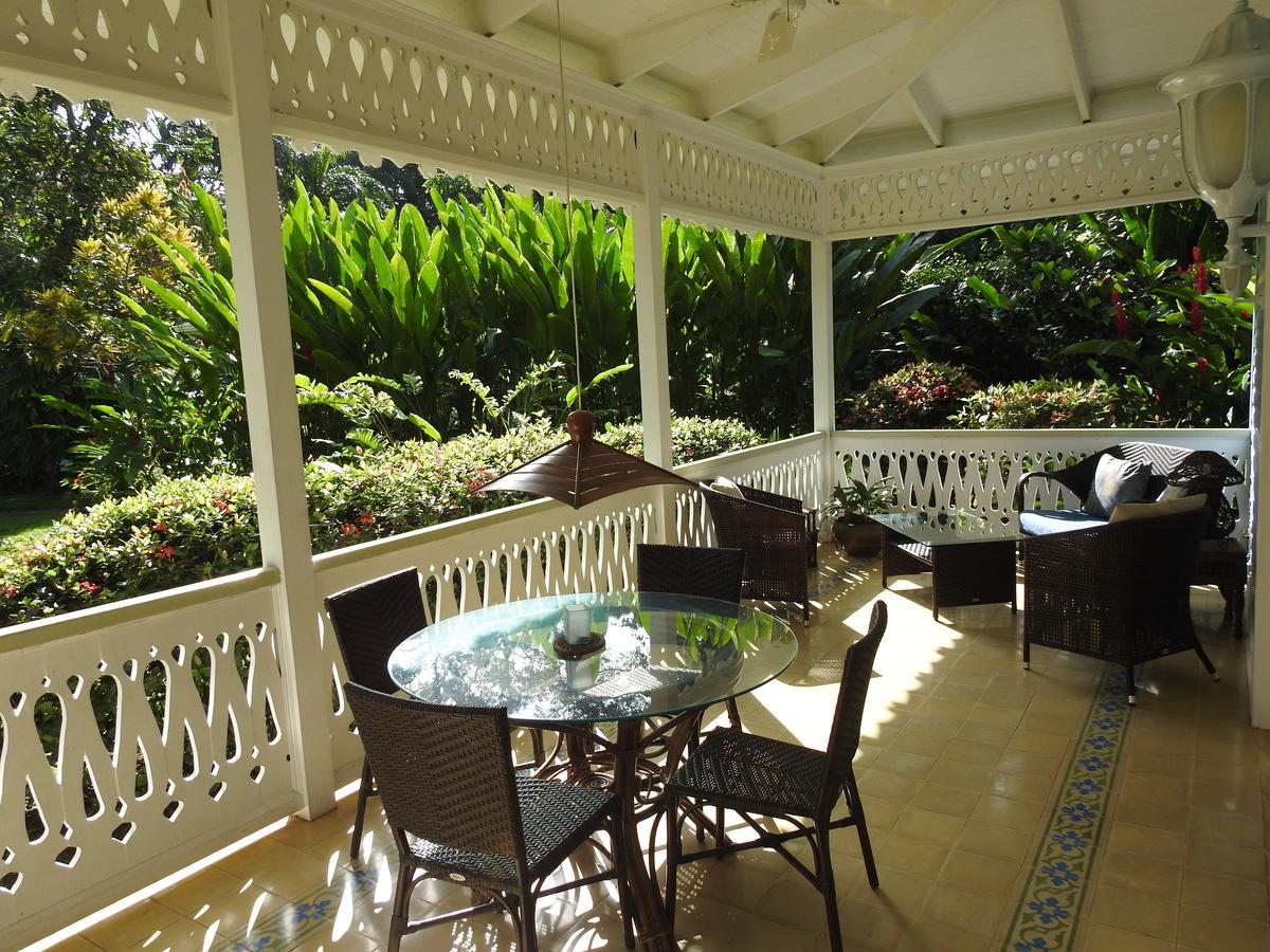Playa Negra Lodge
