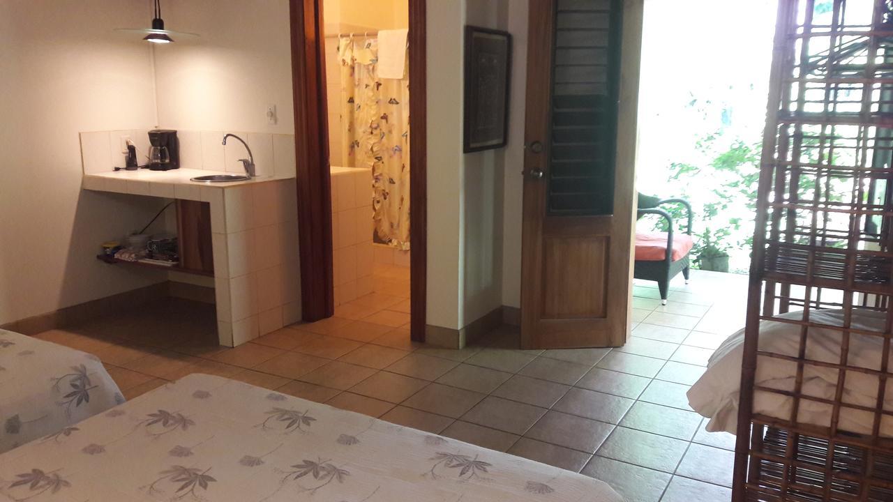 Playa Negra Lodge