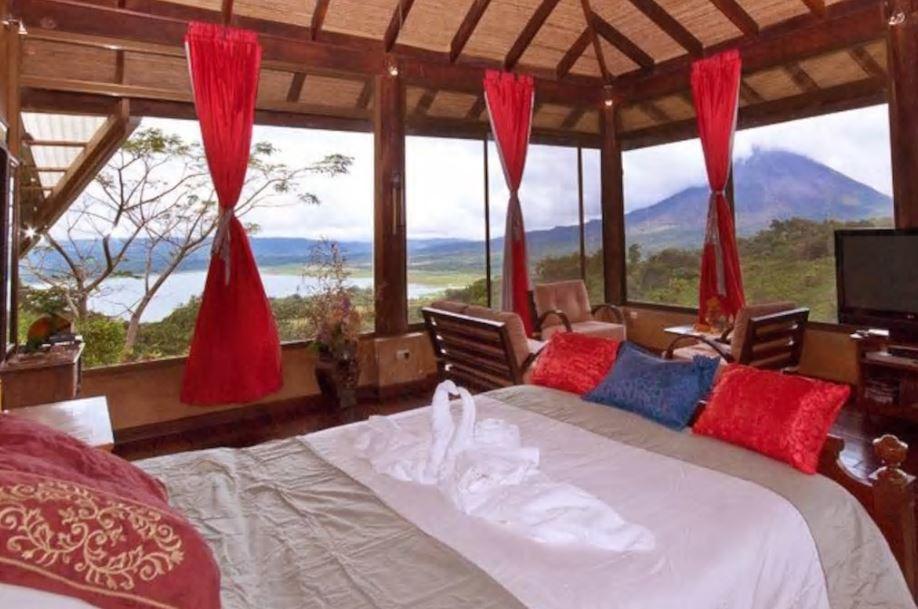Bed & Breakfast Birdsong 3*