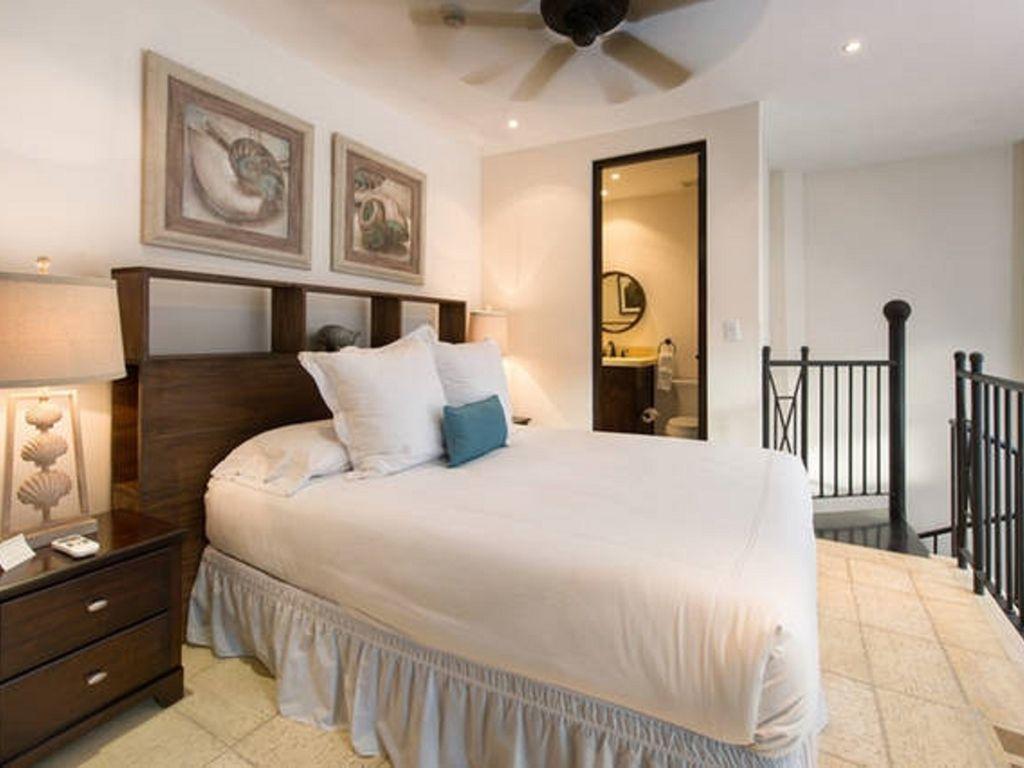 Catalinas Loft - For Up To 4 People Just Steps From The *