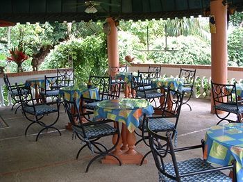 Hotel M&m Casa Blanca