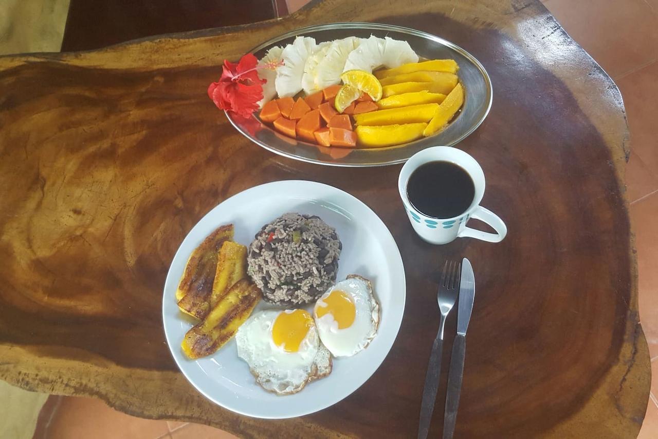 Bed & Breakfast Waleskas Place Puerto Jimenez