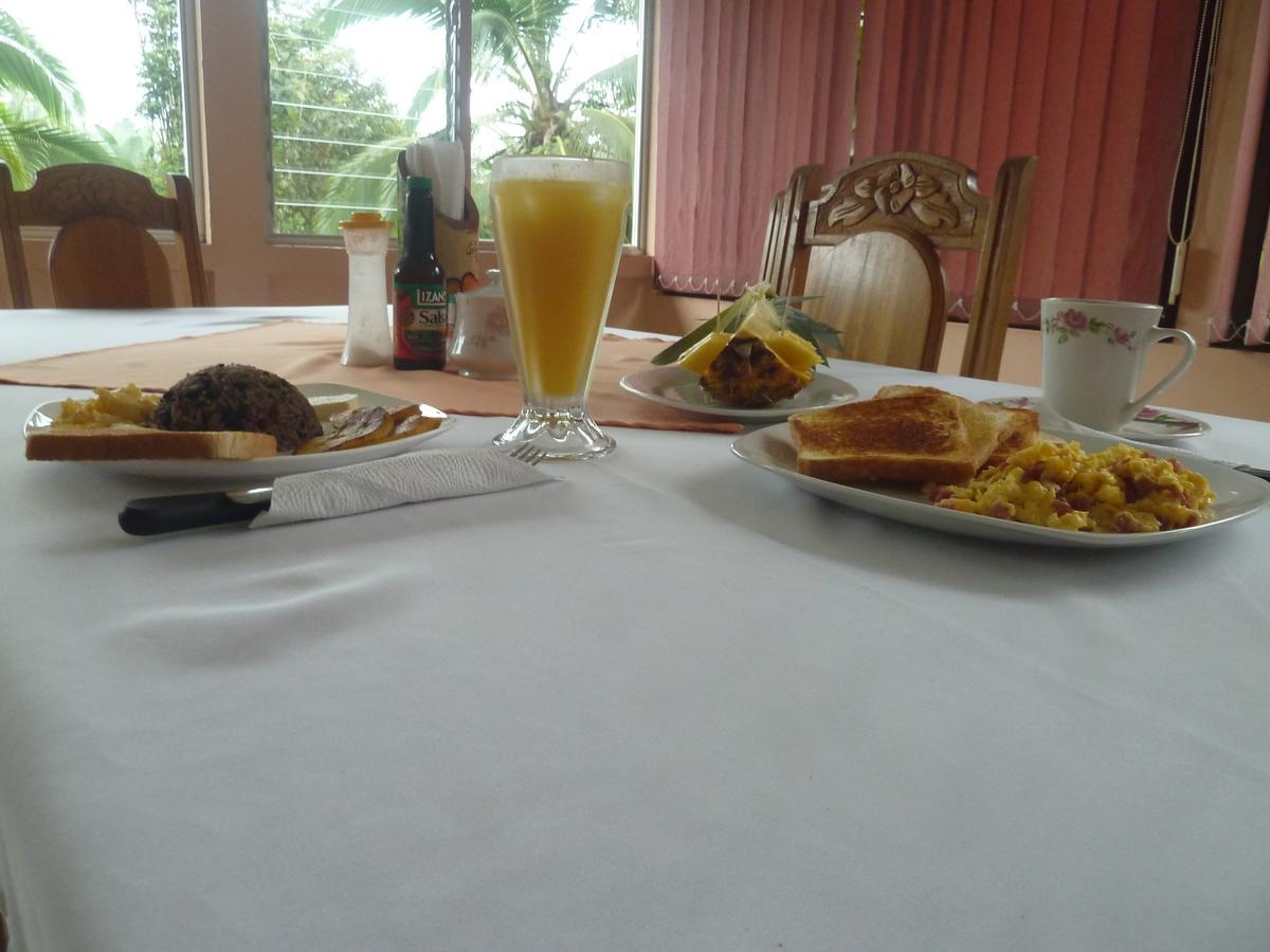 Inn Rural Rio Celeste 2*