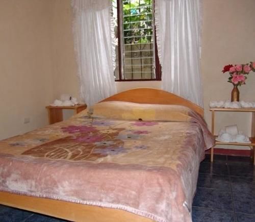 Bed & Breakfast Cabinas Eddy 2*