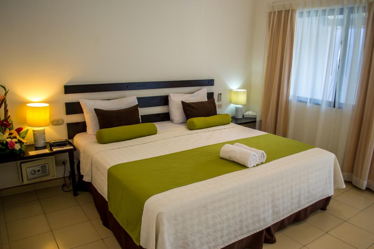 Seis Playas Hotel