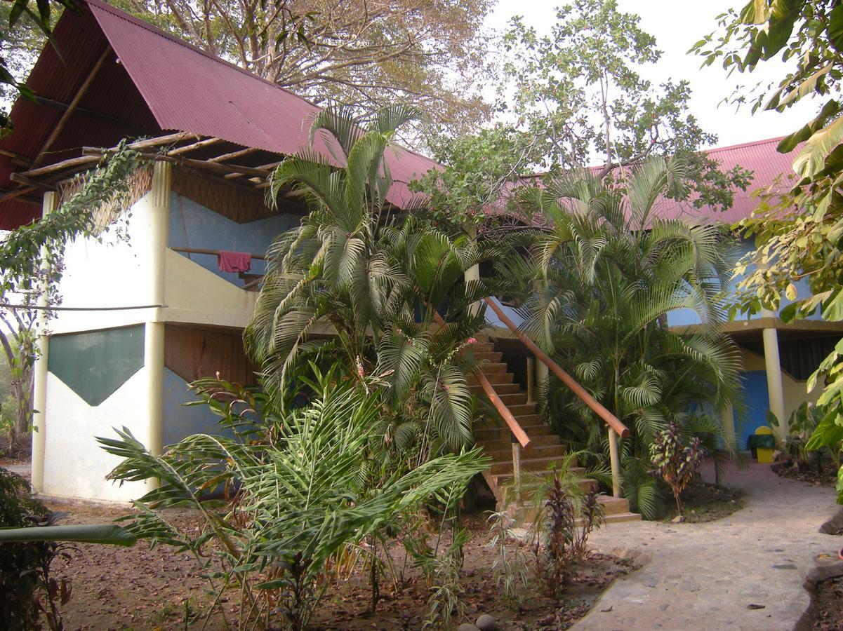 Piramys And Tours In Dominical