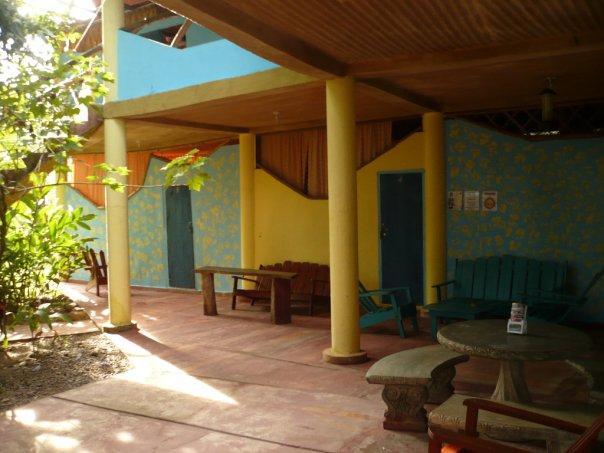 Piramys And Tours In Hostel *