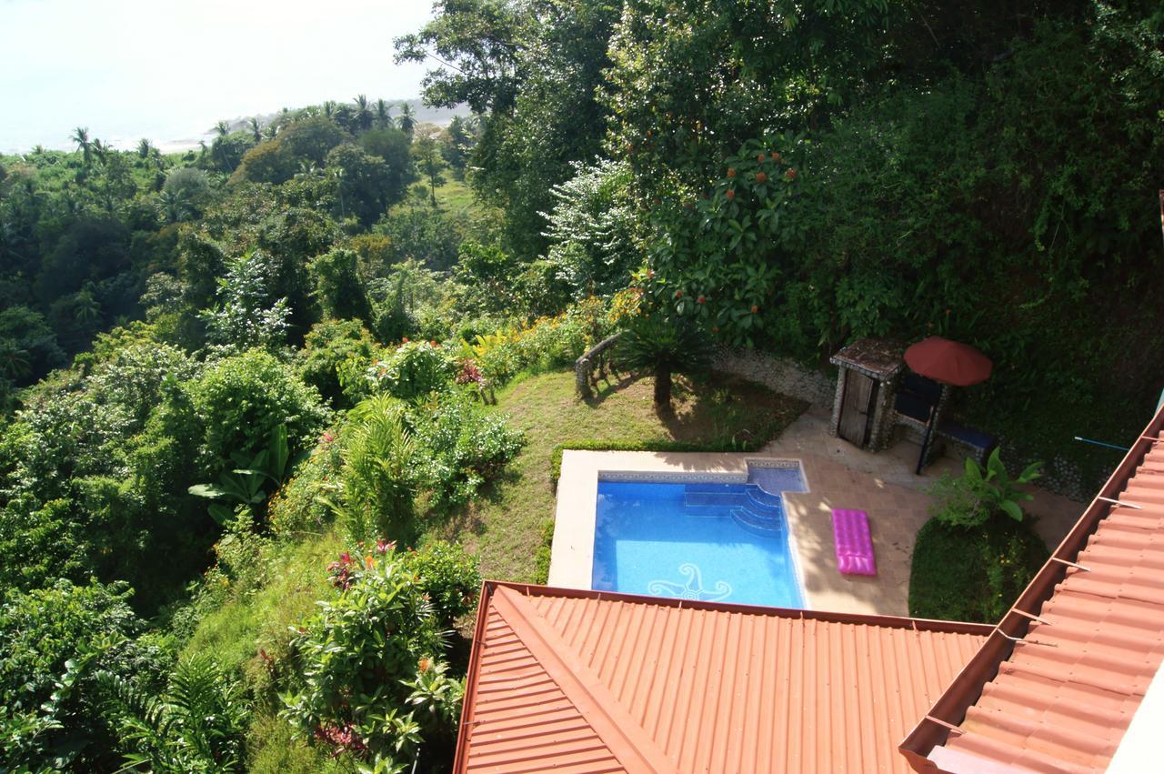 Club Fred Hotel